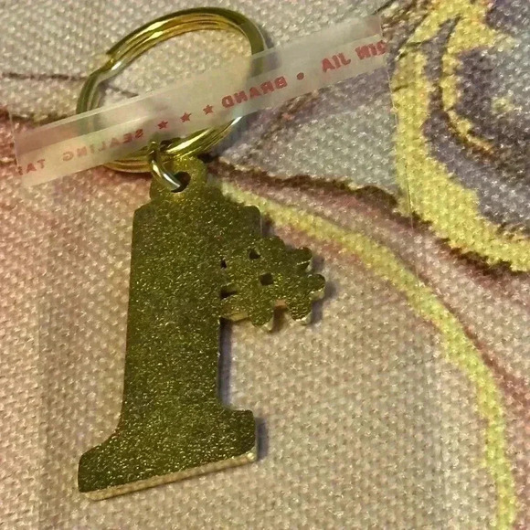 #1 Number One Grandma - Gold Key Chain - Picture 8 of 9